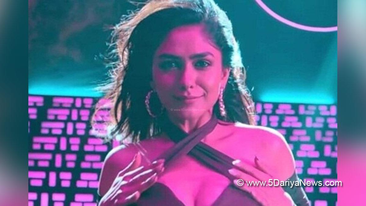 Bollywood, Entertainment, Mumbai, Actress, Cinema, Hindi Films, Movie, Mumbai News, Heroine, Mrunal Thakur, Kudiye Ni Teri Vine, Kudiye Ni Teri Vine Song