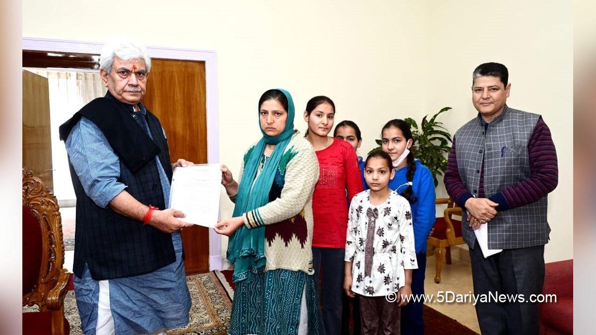 Manoj Sinha, Lieutenant Governor J&K, Raj Bhavan, Jammu, Srinagar, Kashmir, Jammu And Kashmir, Jammu & Kashmir, Suneel Pandith