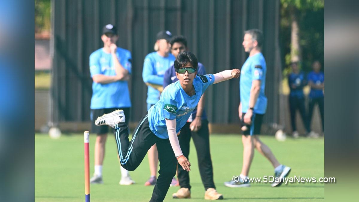 Sports News, Cricket, Cricketer, Player, Bowler, Batswoman,WPL, WPL 2023, Women Premier League, Jonathan Batty 