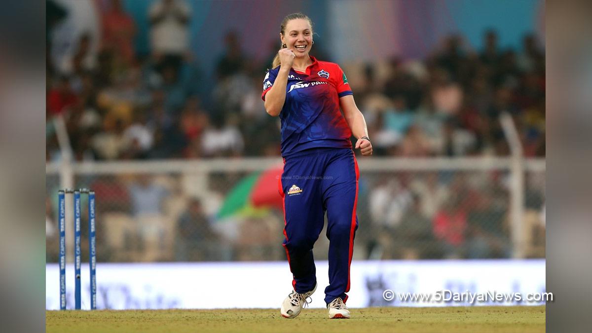 Sports News, Cricket, Cricketer, Player, Bowler, Batswoman, Womens Premier League, WPL, Womens Premier League 2023, WPL 2023, Tara Norris, Delhi Capitals, Royal Challengers Bangalore