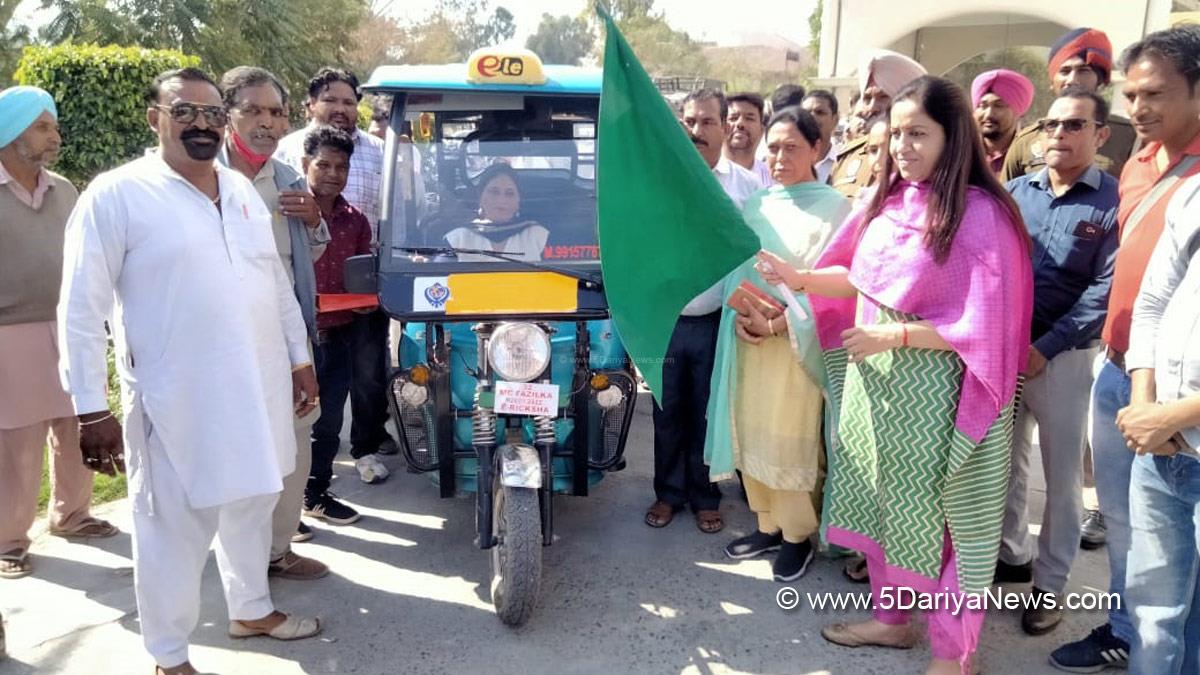 DC Fazilka, Senu Duggal, Fazilka, Deputy Commissioner Fazilka