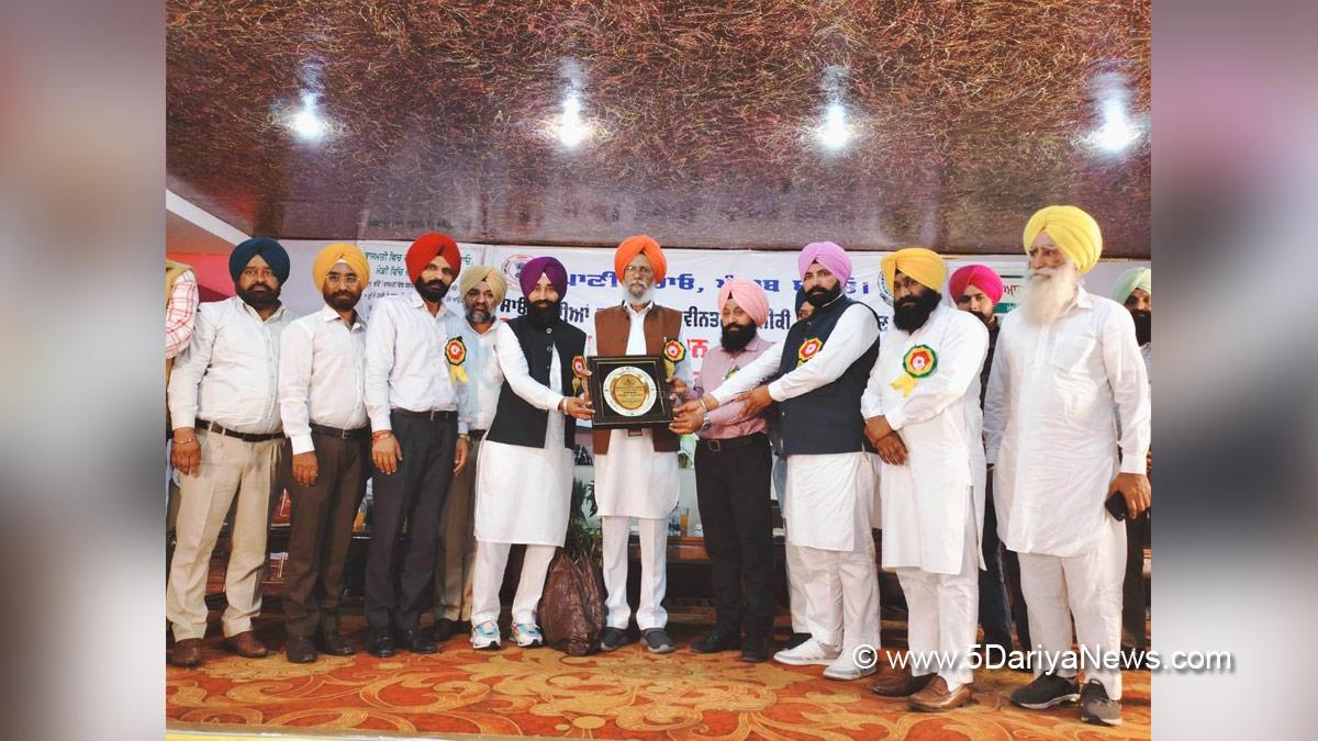 DC Tarntaran, Rishipal Singh, Tarntaran, Deputy Commissioner Tarntaran, Kashmir Singh Sohal, AAP, Aam Aadmi Party, Aam Aadmi Party Punjab, AAP Punjab