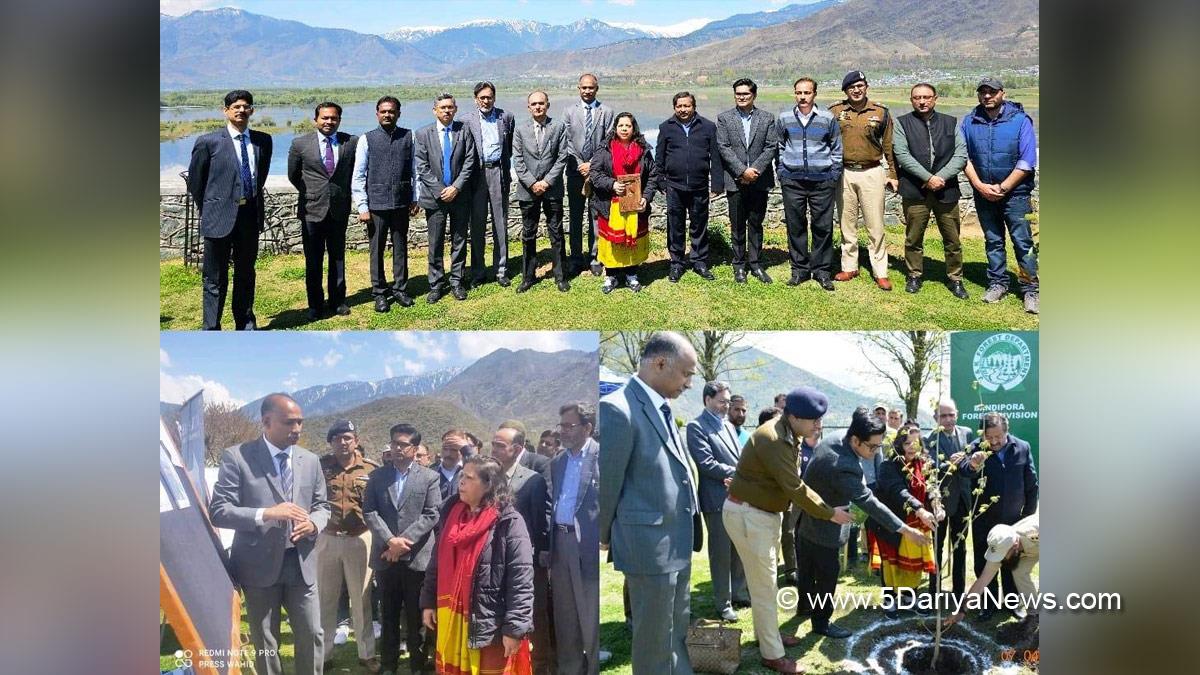 Bandipora, Deputy Commissioner Bandipora, Dr Owais Ahmad, Kashmir, Jammu And Kashmir, Jammu & Kashmir, Union Forest Secretary