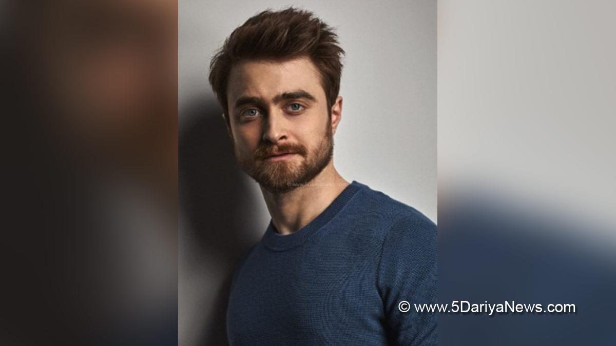 Hollywood, Los Angeles, Actress, Actor, Cinema, Movie, Daniel Radcliffe, Daniel Radcliffe Harry Potter, Harry Potter Kissing Scene