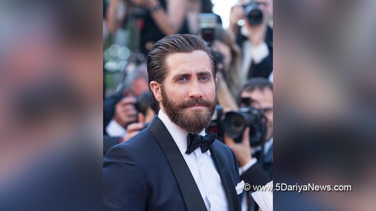 Hollywood, Los Angeles, Actor, Jake Gyllenhaal, Fiddler on the Roof