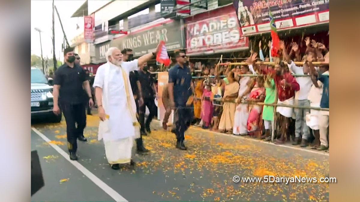 Narendra Modi, Modi, BJP, Bharatiya Janata Party, Prime Minister of India, Prime Minister, Narendra Damodardas Modi, Kochi