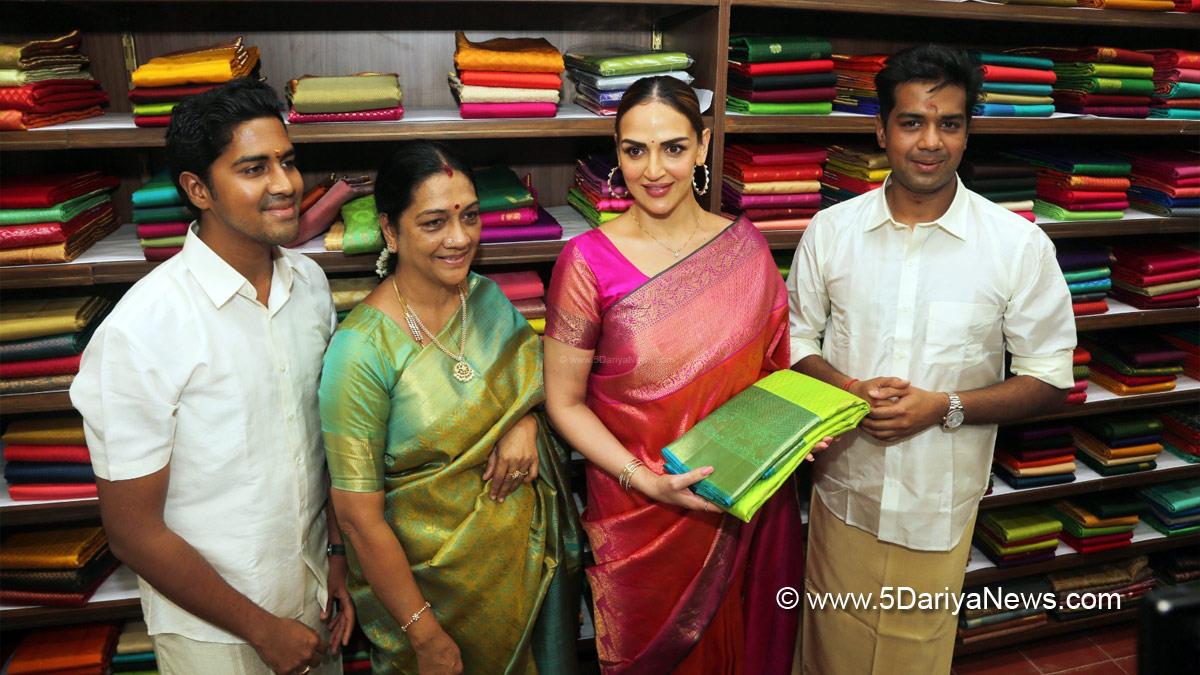 Commercial, Esha Deol, Sundari Silks
