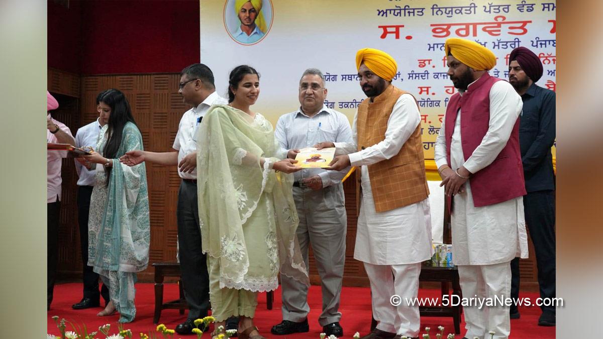 Bhagwant Mann, AAP, Aam Aadmi Party, Aam Aadmi Party Punjab, AAP Punjab, Government of Punjab, Punjab Government, Punjab, Chief Minister Of Punjab, Harbhajan Singh ETO, Vijay Kumar Janjua