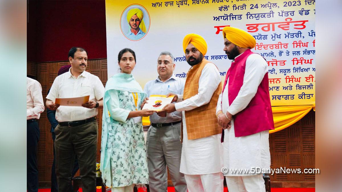 Bhagwant Mann, AAP, Aam Aadmi Party, Aam Aadmi Party Punjab, AAP Punjab, Government of Punjab, Punjab Government, Punjab, Chief Minister Of Punjab, Harbhajan Singh ETO, Vijay Kumar Janjua