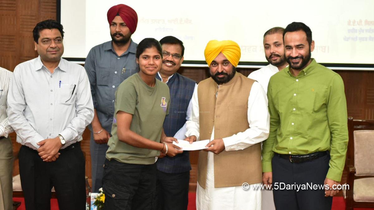 Bhagwant Mann, AAP, Aam Aadmi Party, Aam Aadmi Party Punjab, AAP Punjab, Government of Punjab, Punjab Government, Punjab, Chief Minister Of Punjab, Gurmeet Singh Meet Hayer, Meet Hayer, Parminder Singh Goldy