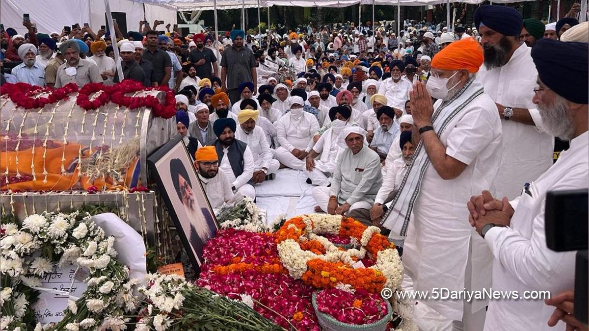 Narendra Modi, Modi, BJP, Bharatiya Janata Party, Prime Minister of India, Prime Minister, Narendra Damodardas Modi, Parkash Singh Badal, Shiromani Akali Dal, SAD, Akali Dal, Parkash Singh Badal News, Parkash Singh Badal Latest News, Parkash Singh Badal Today News, Parkash Singh Badal Death, Parkash Singh Badal Age, Parkash Singh Badal Death News, Parkash Singh Badal Deat Reason, Parkash Singh Badal Cremation, Parkash Singh Badal Cremation Time, Parkash Singh Badal Achivement, Parkash Singh Bada