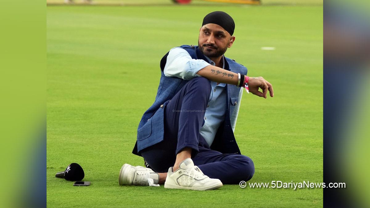 Sports News, Cricket, Cricketer, Player, Bowler, Batsman, Indian Premier League, IPL, IPL 2023, #IPL2023, Indian Premier League 2023, Sam Curran, Punjab Kings, Mumbai Indians, Harbhajan Singh