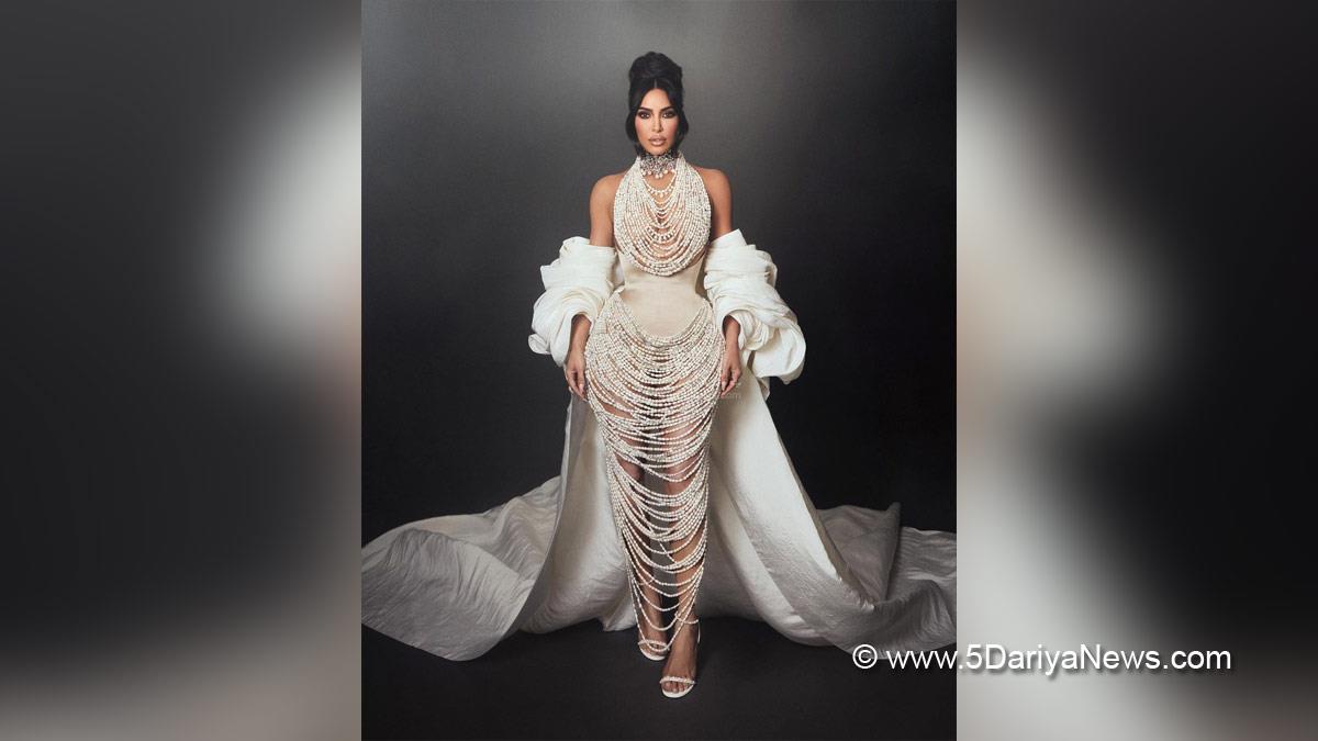 Hollywood, Los Angeles, Actress, Actor, Cinema, Movie, Kim Kardashian, American Horror Story, Met Gala Carpet