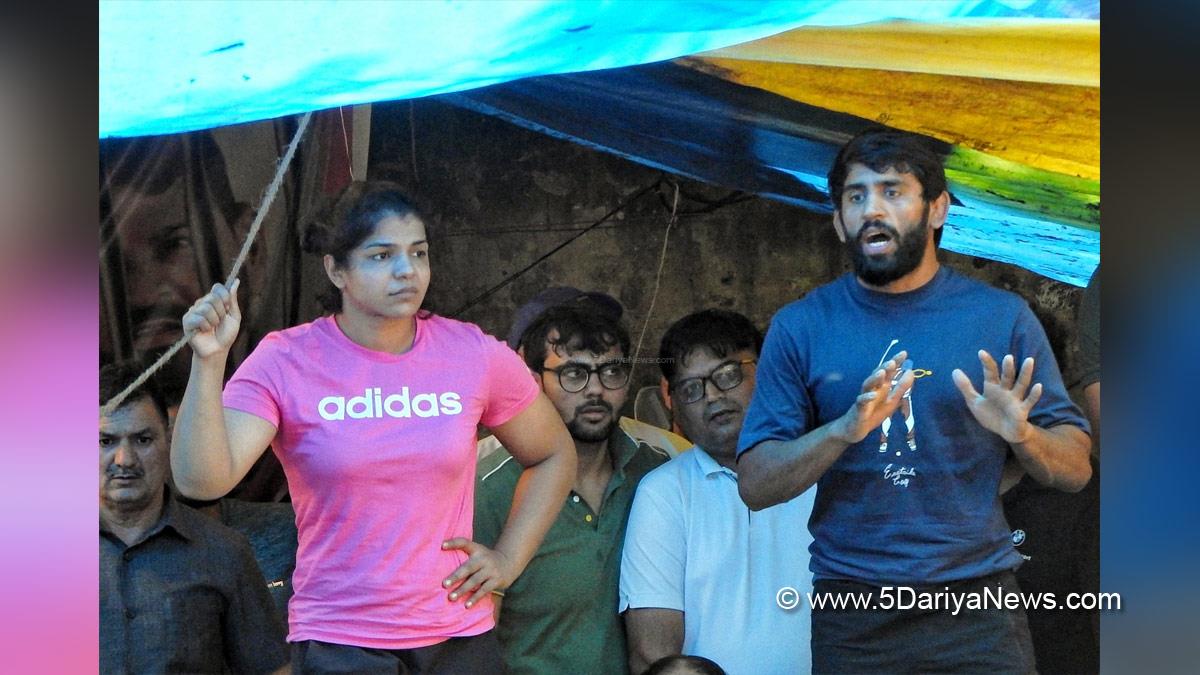 Protest, Wretlers Protest, Wretlers Protest New Delhi, Wretlers Protest News, Wretlers Protest Reason, Wretlers Protest In India, Brij Bhushan Sharan Singh News, Brij Bhushan Sharan Singh Latest News, Wrestling Federation of India, WFI, WFI President, Bajrang Punia, Vinesh Phogat, Sakshi Malik, Bajrang Vinesh Sakshi Protest, Brij Bhushan Sharan Singh Resignation, Wretlers Protest News Today