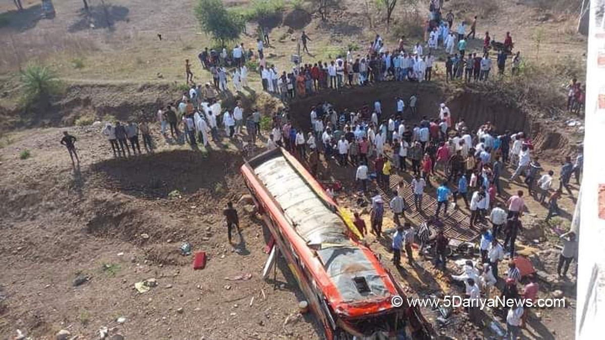 Hadsa, Hadsa India, Bus Accident, Accident, Road Accident, Khargone, Khargone Bus Accident, Madhya Pradesh