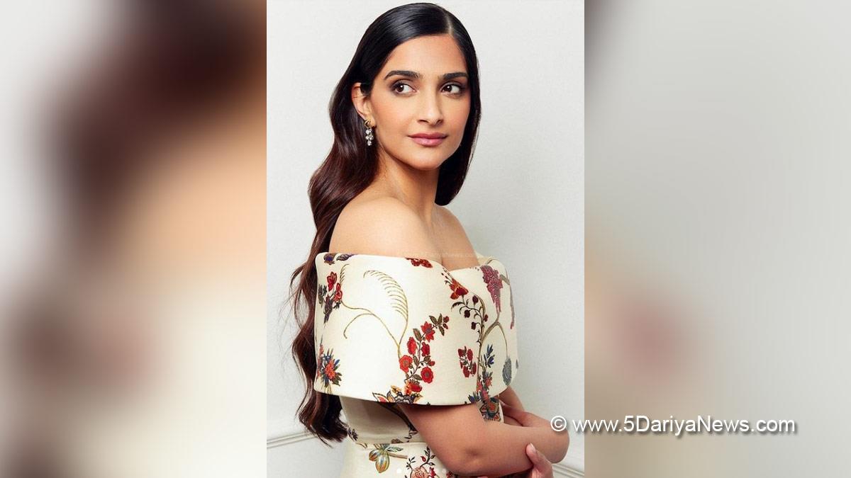 Bollywood, Entertainment, Mumbai, Actress, Cinema, Hindi Films, Movie, Mumbai News, Heroine, Sonam Kapoor, Sonam Kapoor Ahuja, Coronation Concert