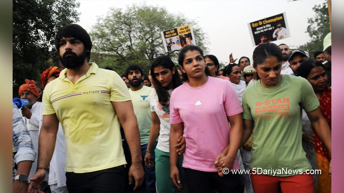 Protest, Wretlers Protest, Wretlers Protest New Delhi, Wretlers Protest News, Wretlers Protest Reason, Wretlers Protest In India, Brij Bhushan Sharan Singh News, Brij Bhushan Sharan Singh Latest News, Wrestling Federation of India, WFI, WFI President, Bajrang Punia, Vinesh Phogat, Sakshi Malik, Bajrang Vinesh Sakshi Protest, Wretlers Protest News Today