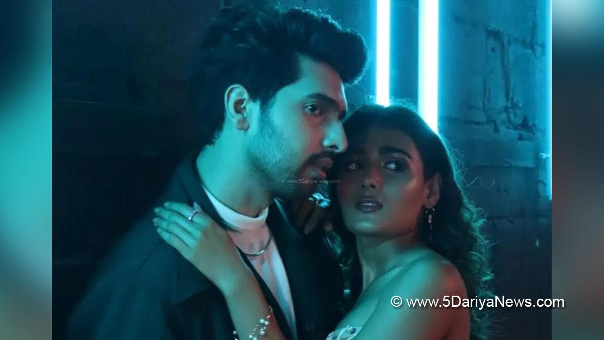 Music, Entertainment, Mumbai, Singer, Song, Mumbai News, Armaan Malik, Armaan Malik Nakhrey Nakhrey, Nakhrey Nakhrey Song, Nakhrey Nakhrey Lyrics, Nakhrey Nakhrey Lyrics Armaan Malik, Armaan Malik Nakhrey Nakhrey Lyrics