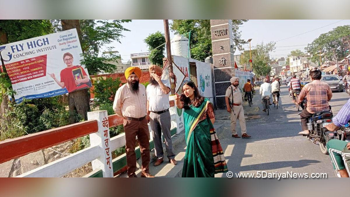 DC Hoshiarpur, Deputy Commissioner Hoshiarpur, Komal Mittal, Hoshiarpur