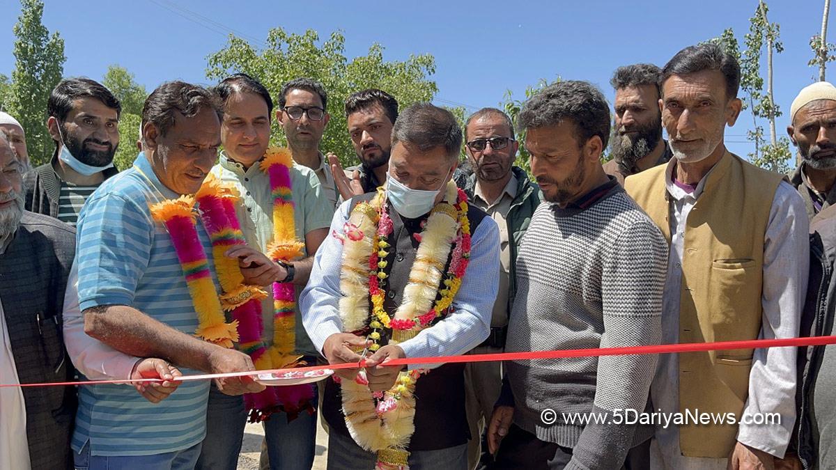 Budgam, Nazir Ahmad Khan, Kashmir, Jammu And Kashmir, Jammu & Kashmir, District Administration Budgam