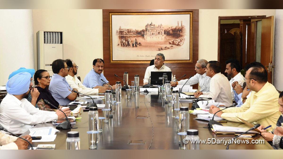 Vijay Kumar Janjua, Chief Secretary, Chief Secretary of Punjab, Chief Secretary Punjab, IAS officer, IAS, Punjab, Punjab Government, Government of Punjab