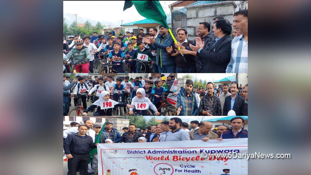 Kupwara, Deputy Commissioner Kupwara, Doifode Sagar Dattatray, Kashmir, Jammu And Kashmir, Jammu & Kashmir, District Administration Kupwara, World Bicycle Day