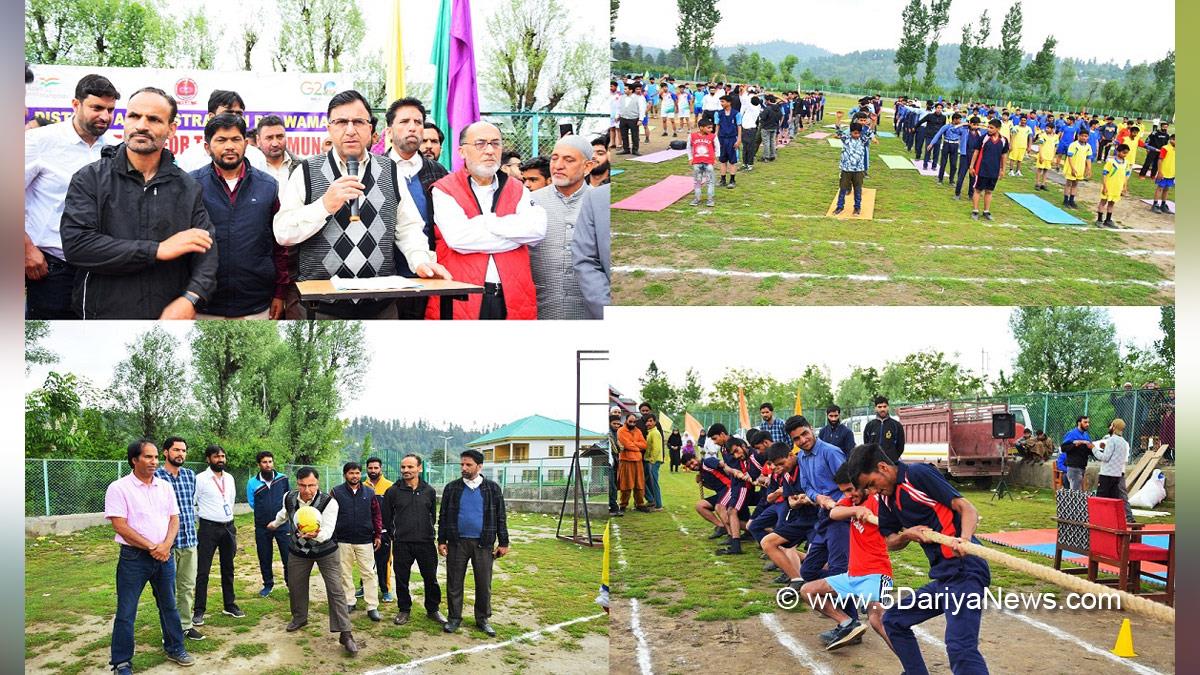 Pulwama, Dr. Sheikh Abdul Aziz, Kashmir, Jammu And Kashmir, Jammu & Kashmir, District Administration Pulwama, Azadi Ka Amrit Mahotsav, 75th Anniversary of Indian Independence, 75th years of Independence, Har ghar Tiranga, Kashmir, Jammu And Kashmir, Jammu & Kashmir, Kashmir Valley, AKAM