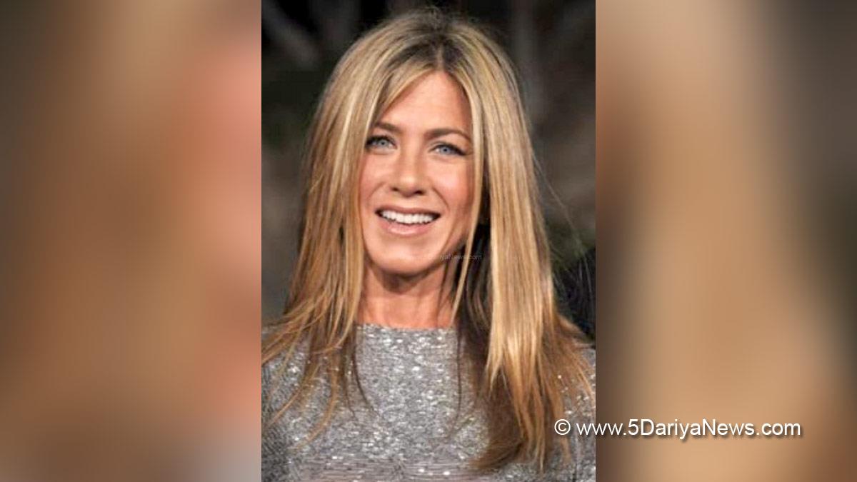 Hollywood, Los Angeles, Actress, Heroine, Jennifer Aniston, painful, mindful