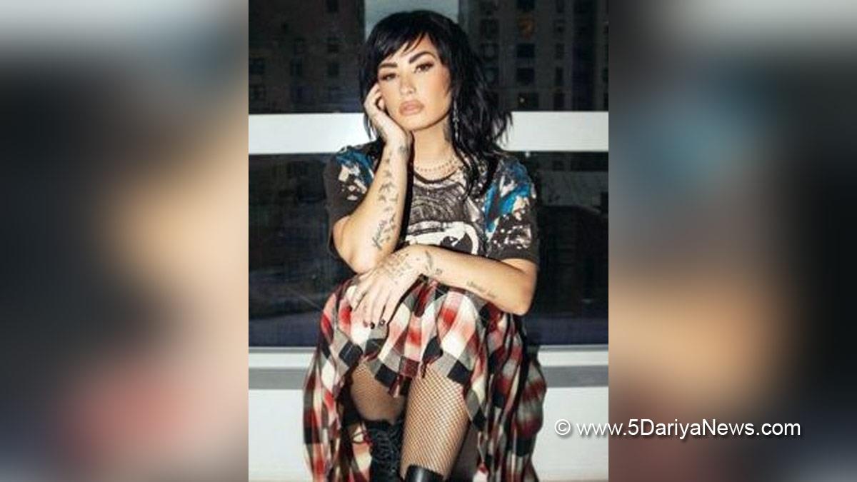 Hollywood, Los Angeles, Actress, Heroine, Demi Lovato, exhausting