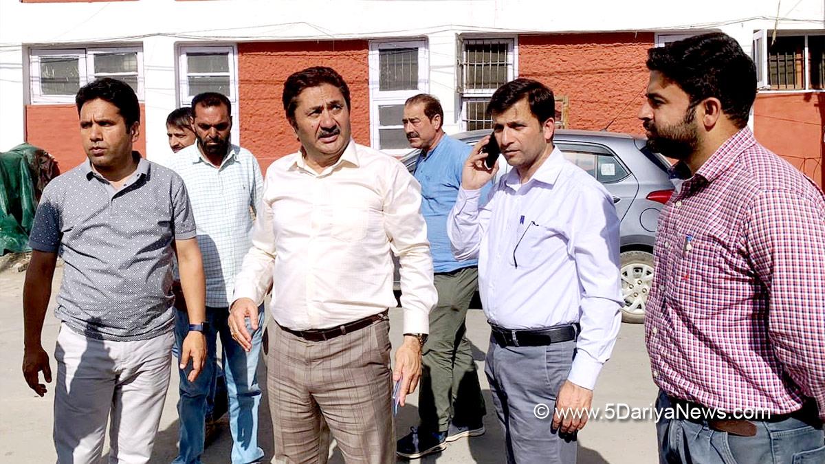Srinagar, Director Estates Kashmir, Tariq Ganie, Kashmir, Jammu And Kashmir, Jammu & Kashmir, District Administration Srinagar, JK Admin, Sonwar, Gupkar, Jawahar Nagar, Tulsibagh, Natipora, Budshah, Bemina