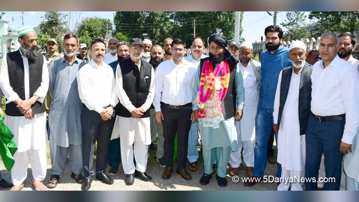 Rajouri, DDC Rajouri, District Development Commissioner Rajouri, Vikas Kundal, Kashmir, Jammu And Kashmir, Jammu & Kashmir, District Administration Rajouri, Additional Deputy Commissioner, Rajiv Kumar Khajuria