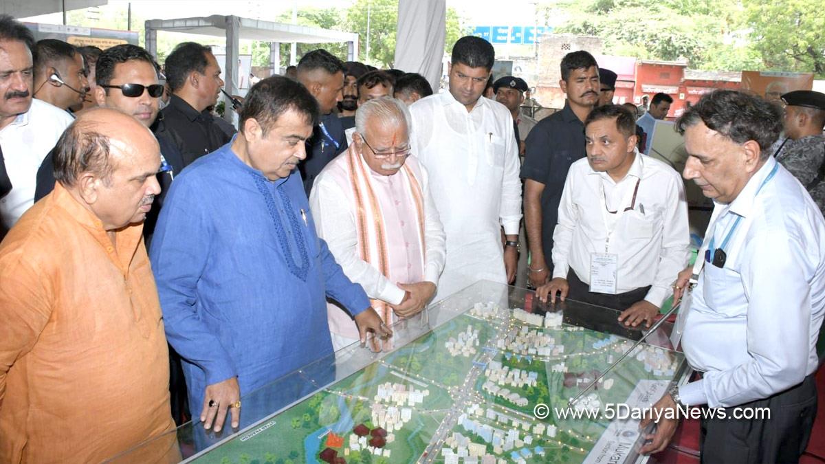 Nitin Gadkari, BJP, Bharatiya Janata Party, Union Minister of Road Transport & Highways, Manohar Lal Khattar, Haryana, BJP, Haryana Chief Minister, Chief Minister of Haryana