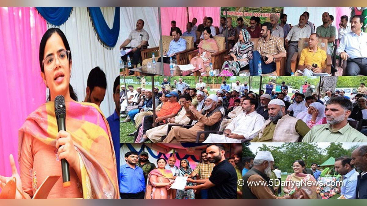 Kupwara, District Development Commissioner Kupwara, Ayushi Sudan, Kashmir, Jammu And Kashmir, Jammu & Kashmir, District Administration Kupwara, Block Diwas, Jan Abhiyan Camp, Jan Abhiyan, Jan Sunvayi, Jan Abhiyan, Jan Adhikar, Awami Muhim, Jan Abhiyan Program, Mega Block Diwas, Weekly Block Diwas
