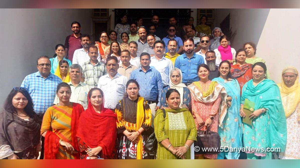 Jammu, Parikshat Singh Manhas, Kashmir, Jammu And Kashmir, Jammu & Kashmir, H.R. Pakhroo, JKSCERT 