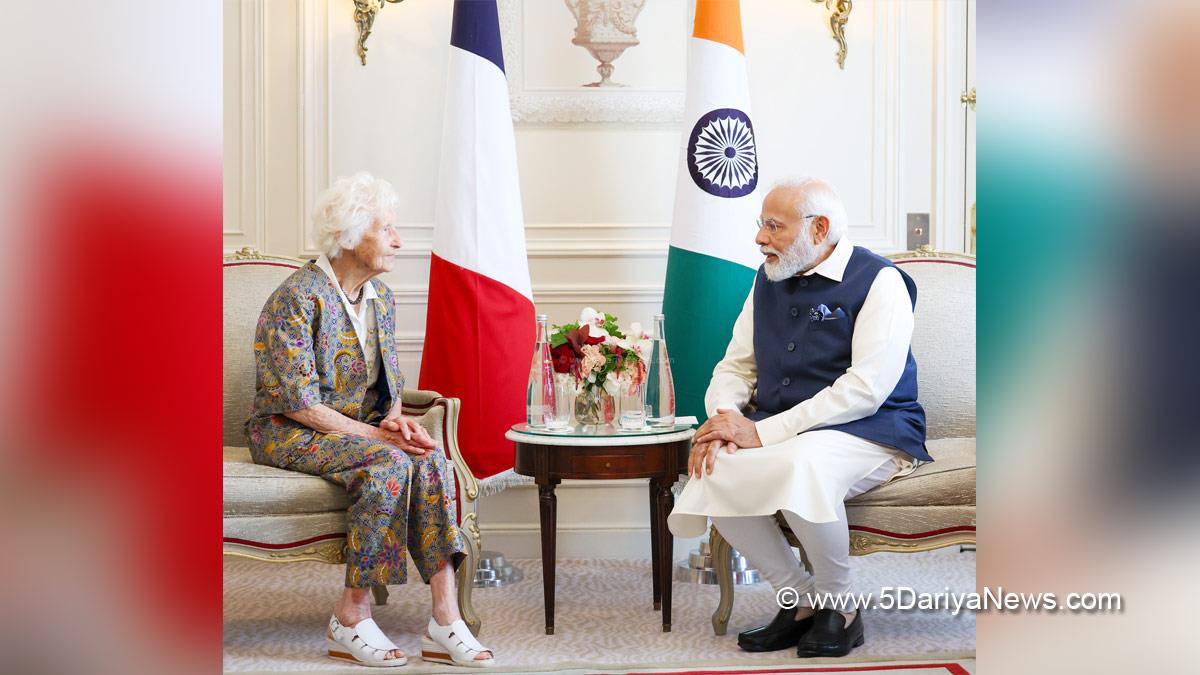 Narendra Modi, Modi, BJP, Bharatiya Janata Party, Prime Minister of India, Prime Minister, Narendra Damodardas Modi, Charlotte Chopin, French, Paris