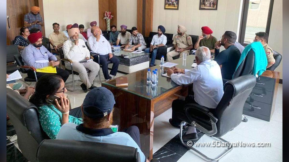 Barinder Goyal, AAP, Aam Aadmi Party, Aam Aadmi Party Punjab, AAP Punjab, DC Sangrur, Deputy Commissioner Sangrur, Jitendra Jorwal, Sangrur