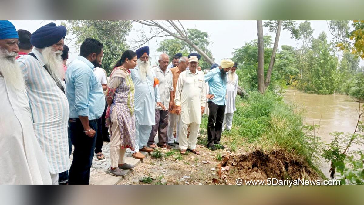 DC Hoshiarpur, Deputy Commissioner Hoshiarpur, Komal Mittal, Hoshiarpur, Karambir Singh Ghuman, Dasuya, AAP, Aam Aadmi Party, Aam Aadmi Party Punjab, AAP Punjab