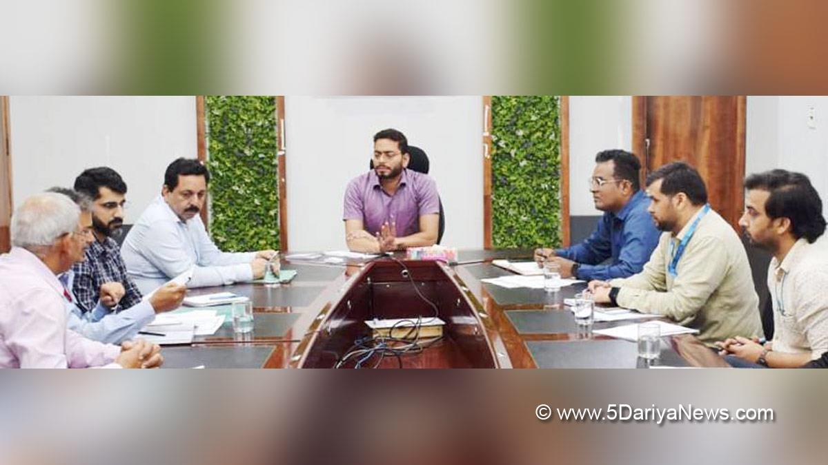 Udhampur, DDC Udhampur, District Development Commissioner Udhampur, Sachin Kumar Vaishay, Kashmir, Jammu And Kashmir, Jammu & Kashmir, District Administration Udhampur, Pradhan Mantri Fasal Bima Yojana, PPMFBY