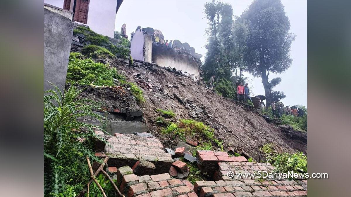 Hadsa, Hadsa India, Landslide Incidents, Vaishno Devi and Amarnath Shrines, 5 Dead In Separate Landslide,  Jammu, Jammu & Kashmir