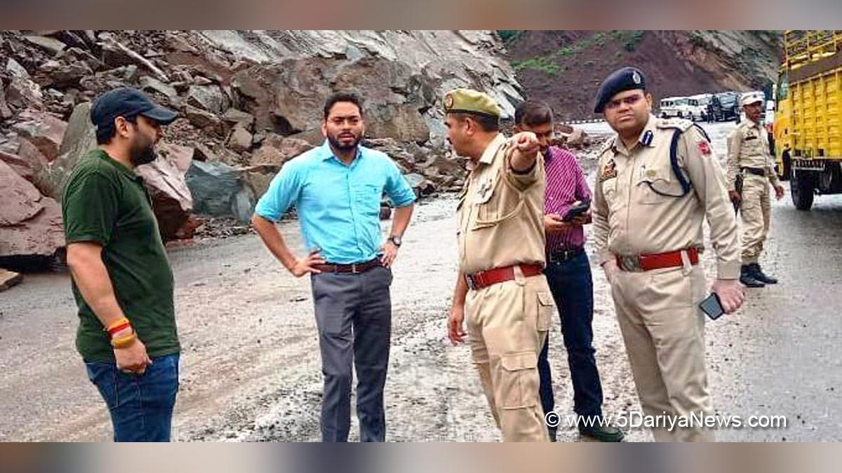 Udhampur, DDC Udhampur, District Development Commissioner Udhampur, Sachin Kumar Vaishay, Kashmir, Jammu And Kashmir, Jammu & Kashmir, District Administration Udhampur, SSP Dr Vinod Kumar, Joginder Singh Jasrotia
