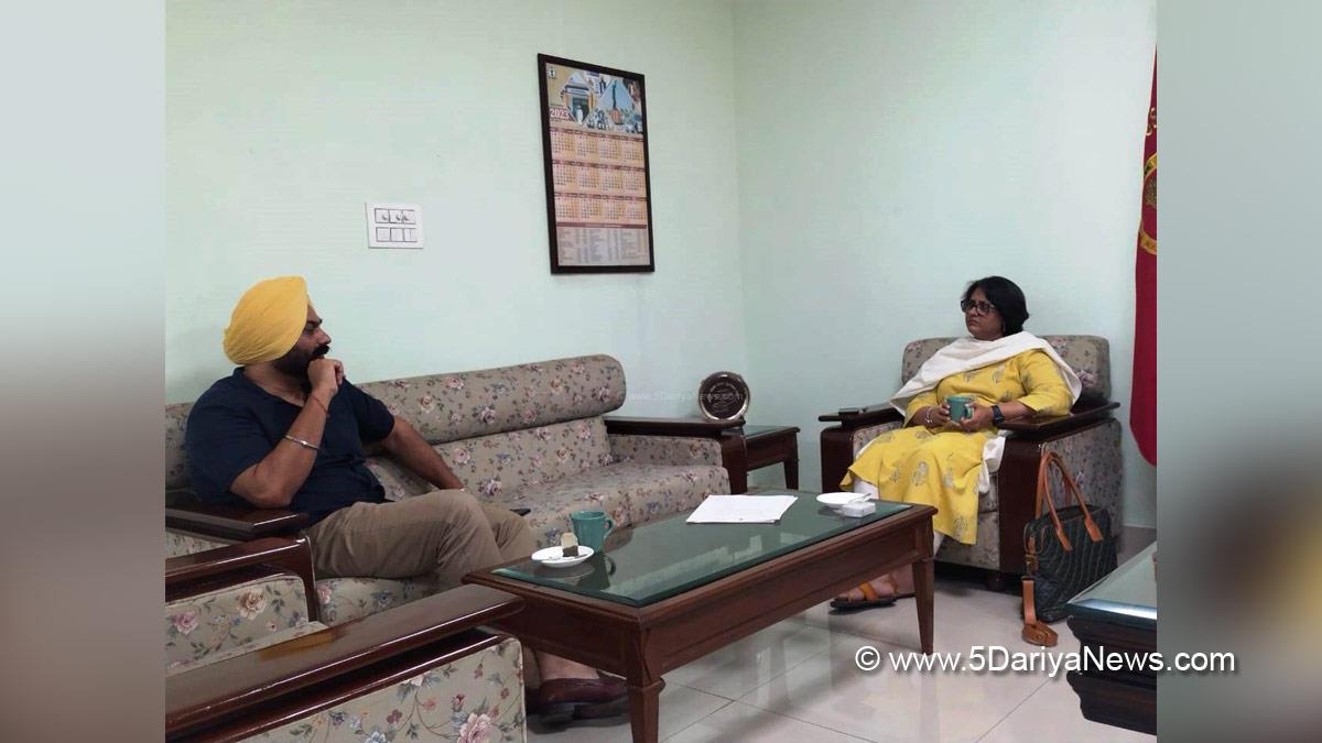 Ajay Singh Libra, AAP, Aam Aadmi Party, Aam Aadmi Party Punjab, AAP Punjab, DC Fatehgarh Sahib, Parneet Shergill, Fatehgarh Sahib, Deputy Commissioner Fatehgarh Sahib 