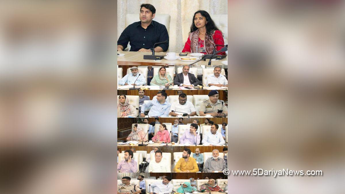 Srinagar, Deputy Commissioner Srinagar, Mohammad Aijaz Asad, Jammu, Kashmir, Jammu And Kashmir, Jammu & Kashmir, District Administration Srinagar, Unique Identification Authority of India, UIDAI