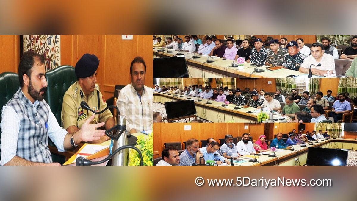 Pulwama, Deputy Commissioner Pulwama, Dr. Basharat Qayoom, Kashmir, Jammu And Kashmir, Jammu & Kashmi