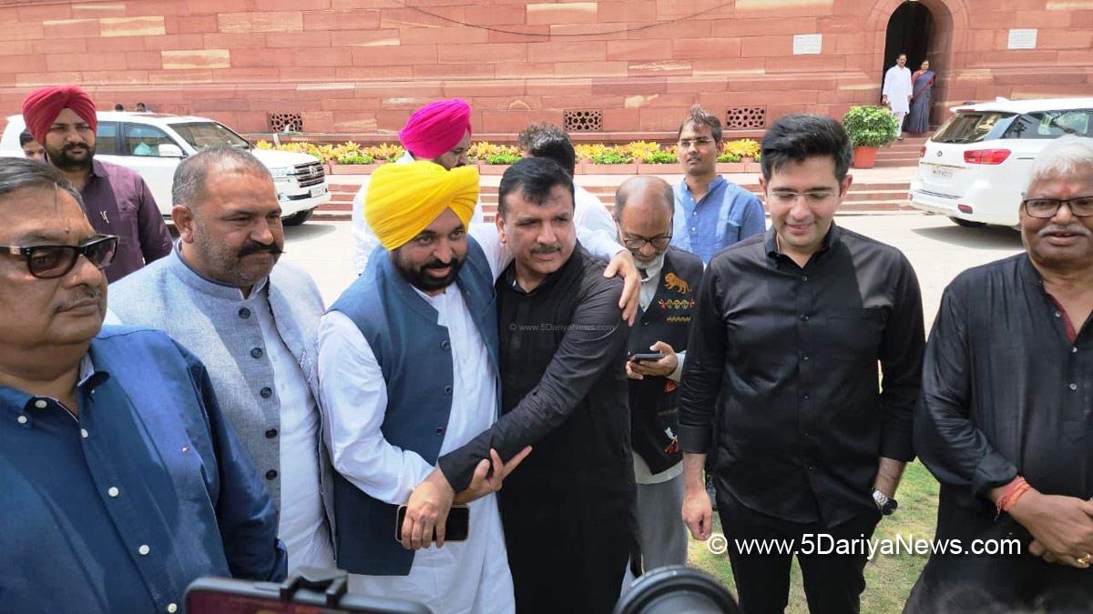 Bhagwant Mann, AAP, Aam Aadmi Party, Aam Aadmi Party Punjab, AAP Punjab, Government of Punjab, Punjab Government, Punjab, Chief Minister Of Punjab, Raghav Chadha, Sanjay Singh, Sushil Kumar Rinku