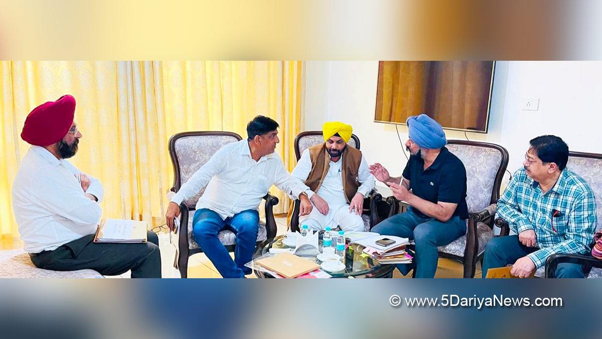Bram Shanker Jimpa, AAP, Aam Aadmi Party, Aam Aadmi Party Punjab, AAP Punjab, Government of Punjab, Punjab Government, Hoshiarpur , Harbhajan Singh ETO