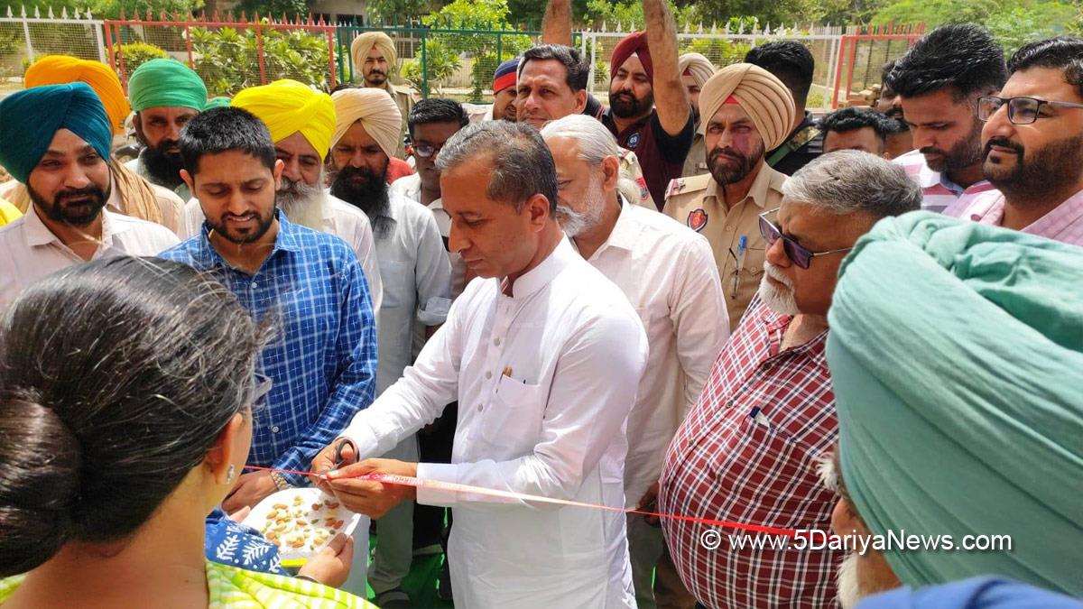 Dr. Vijay Singla, AAP, Aam Aadmi Party, Aam Aadmi Party Punjab, AAP Punjab, Government of Punjab, Punjab Government, DC Mansa, Deputy Commissioner Mansa, Paramveer Singh, Aam Aadmi Clinic
