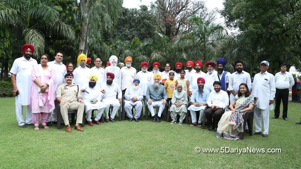 Kultar Singh Sandhwan, AAP, Aam Aadmi Party, AAP Punjab, Aam Aadmi Party Punjab, Government of Punjab, Punjab Government, Jasvir Singh Raja Gill, Karambir Singh Ghuman, DC Hoshiarpur, Deputy Commissioner Hoshiarpur, Komal Mittal, Hoshiarpur