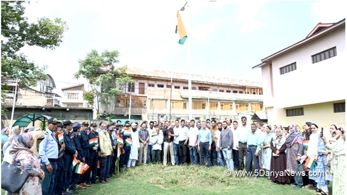 Srinagar, Dr. Mirzada Bilal Ahmad, Kashmir, Jammu And Kashmir, Jammu & Kashmir, Independence Day, Independence Day of India, Independence Day 2023, 77th Independence Day 2023, Independence Day India, Indian Flag, Har Ghar Tiranga, 15 august 2023