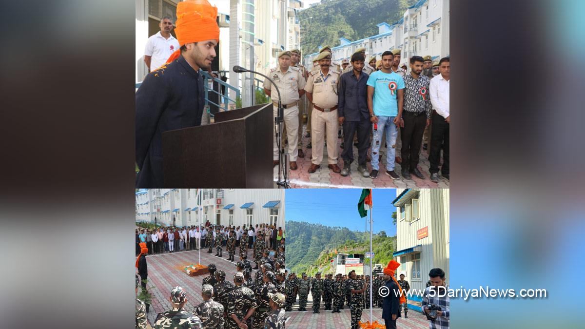 Ramban, Kashmir, Jammu And Kashmir, Jammu & Kashmir, Ramesh Kumar, Independence Day, Independence Day of India , Independence Day 2023 , 77th Independence Day 2023, Independence Day India, Indian Flag, Har Ghar Tiranga, 15 august 2023, Dr Sushant Mahajan