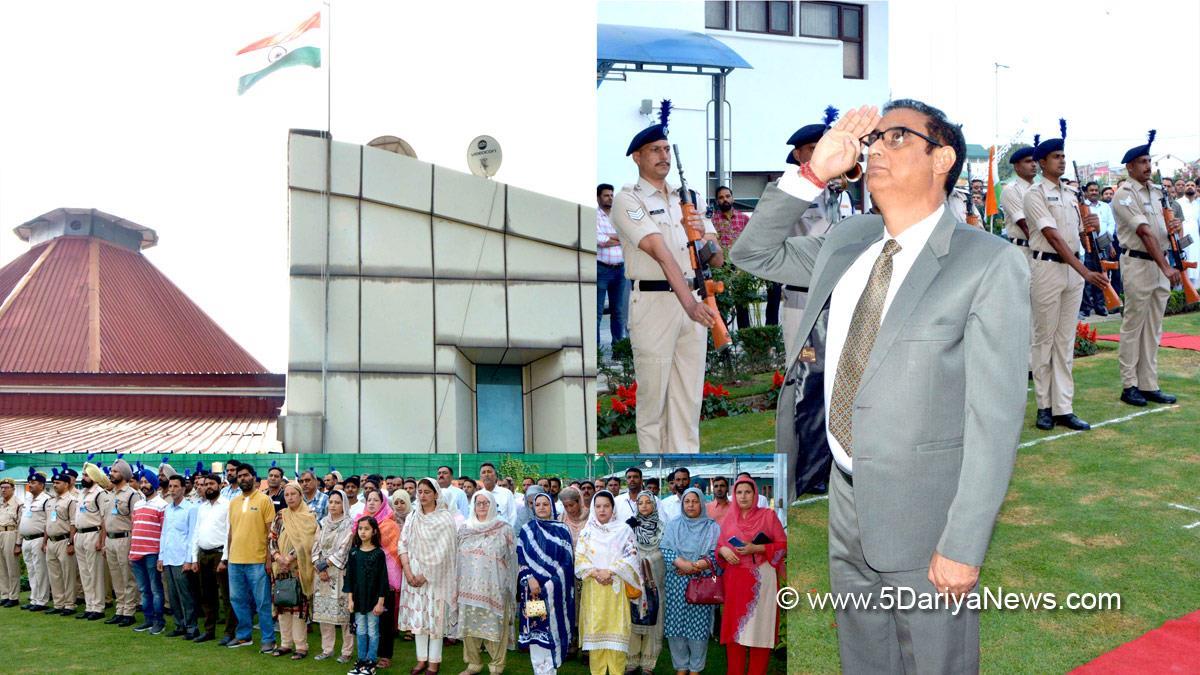 Srinagar , JK Admin , Manoj Kumar Pandit , Kashmir , Jammu And Kashmir , Jammu & Kashmir , Independence Day , Independence Day of India , Independence Day 2023 , 77th Independence Day 2023 , Independence Day India , Indian Flag , Har Ghar Tiranga , 15 august 2023